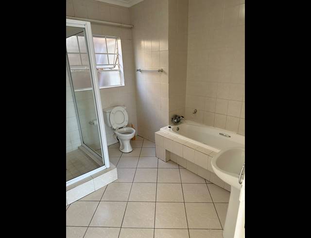 2 BEDROOM APARTMENT FOR SALE IN KENLEAF